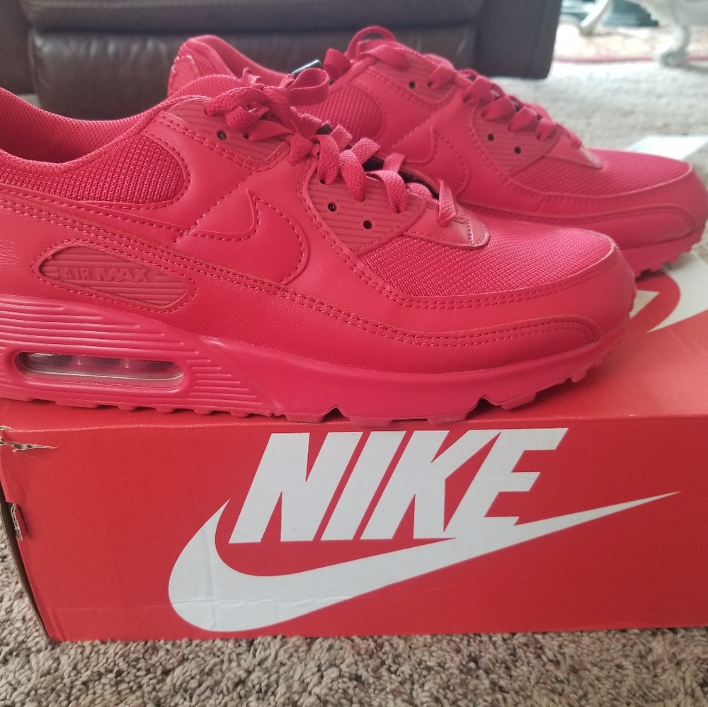 NWT Mens size 10.5 Nike Air Max 90